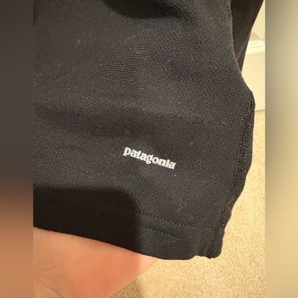 Patagonia Base Layer Black Zipup - Picture 3 of 4